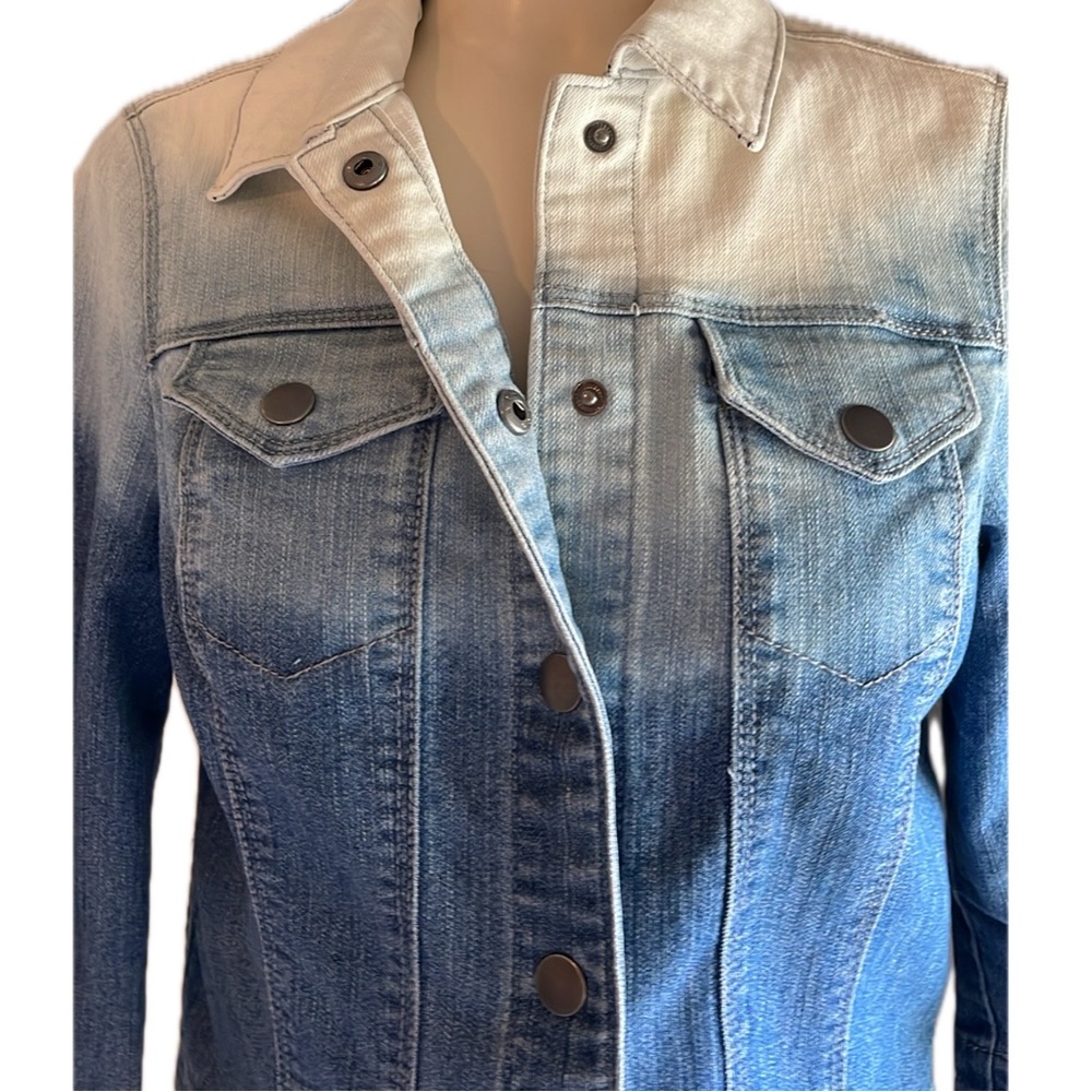 CLEO Petite Denim Snap Blues & White Jean Jacket .